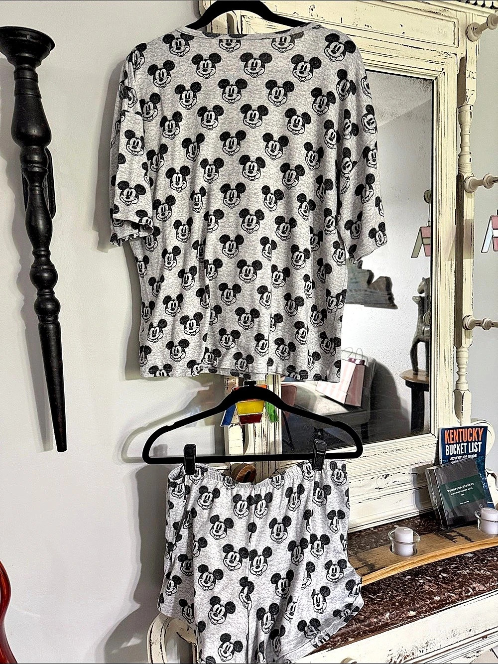 Disney Mickey Mouse Print Matching Set Gray & Black